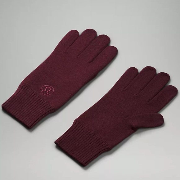 lululemon athletica Burgundy Warm Revelation Tech Gloves - Picture 1 of 5